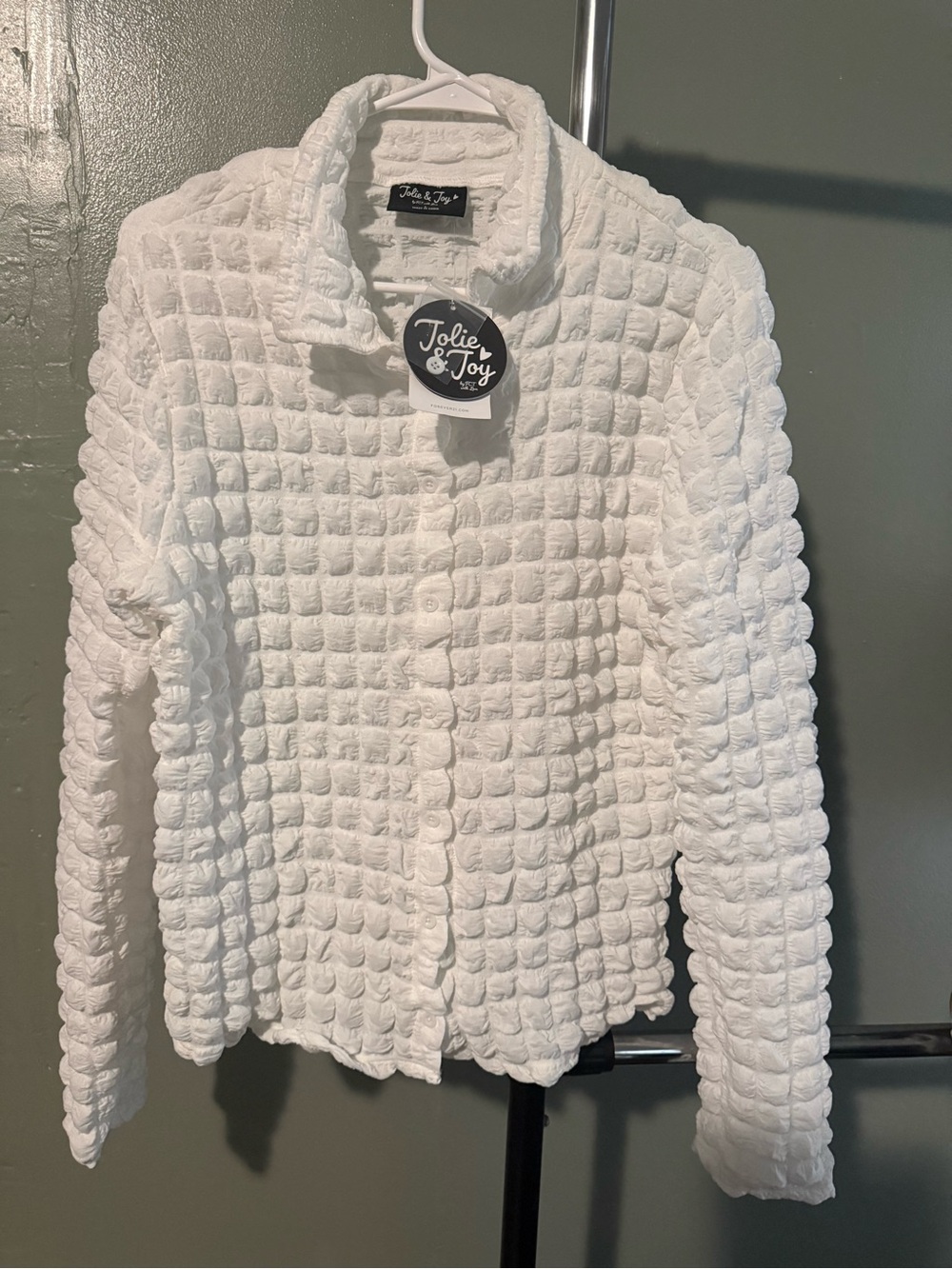 Jolie White Textured Waffle Button-Front Shirt